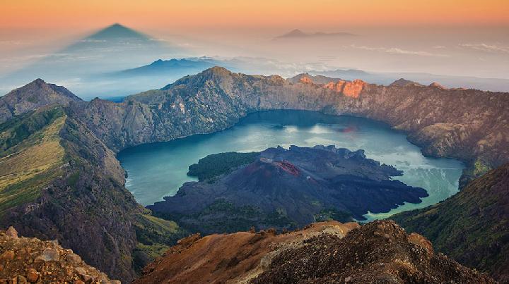 Pendakian Terbaik di Indonesia