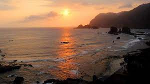 Senja di Pantai Papuma Keindahan Alam Pantai di Jember